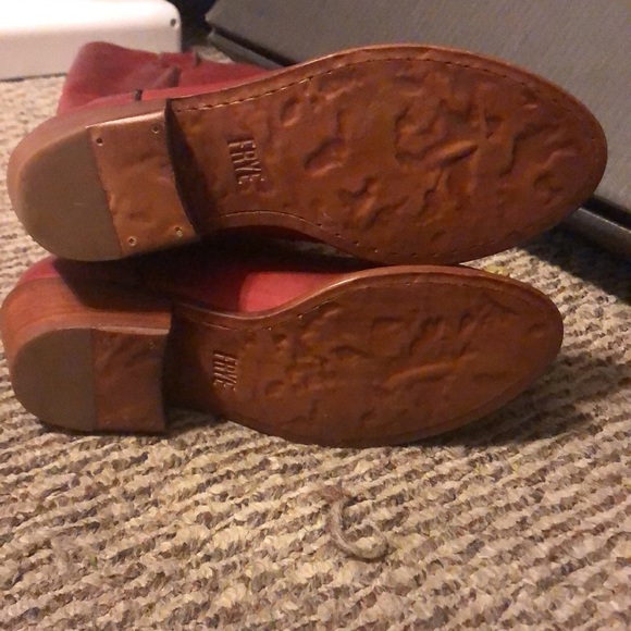 Frye Carson pull on boots - Picture 3 of 8